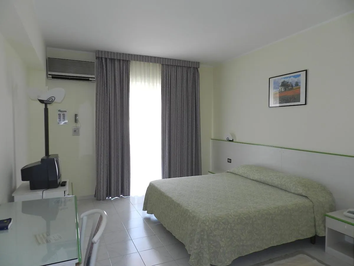 ***  Hotel la Meridiana Capo dʼOrlando Italia