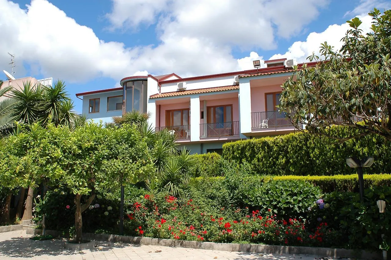 Hotel la Meridiana Capo dʼOrlando Italia