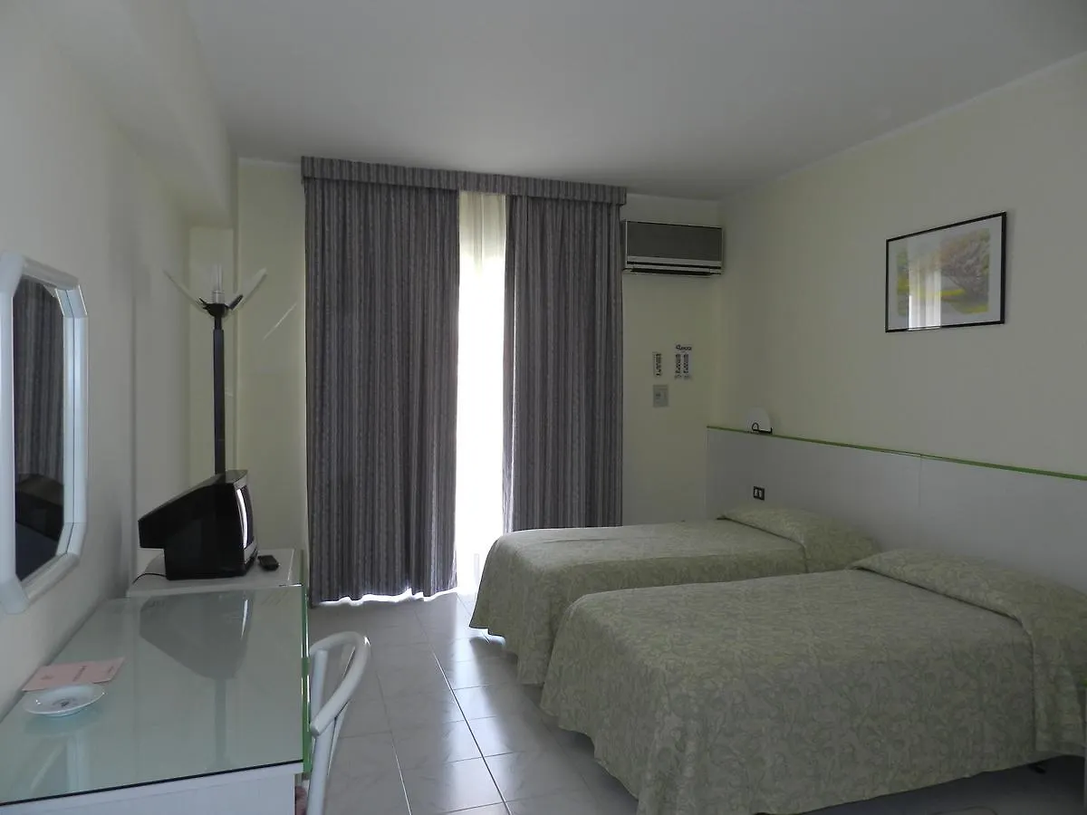 Hotel la Meridiana Capo dʼOrlando